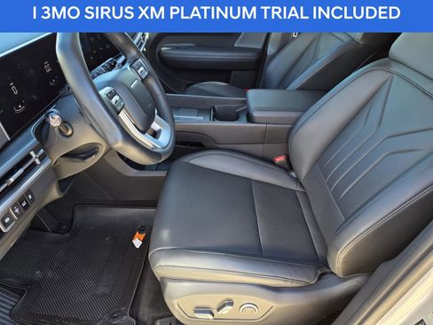 Used 2025 Hyundai Santa Fe SEL image 13