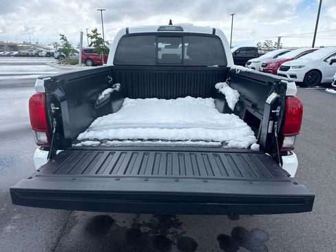 Used 2023 Toyota Tacoma SR AWD/4WD image 28