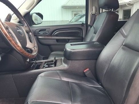 Used 2014 GMC Yukon Denali image 15