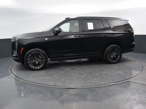 Certified 2025 Cadillac Escalade Sport Platinum w/ LPO, Floor Liner Package image 2