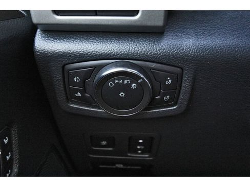 Used 2022 Ford F350 Lariat w/ Black Appearance Package AWD/4WD image 19