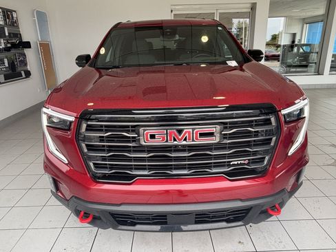 Used 2025 GMC Acadia AT4 w/ LPO, Floor Liner Package AWD/4WD image 5