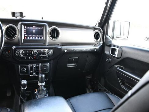 Used 2018 Jeep Wrangler Unlimited Sport S AWD/4WD image 29