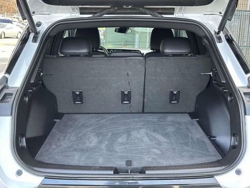 Used 2025 Chevrolet Equinox EV LT image 12