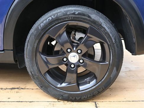 Used 2016 Honda HR-V EX image 16