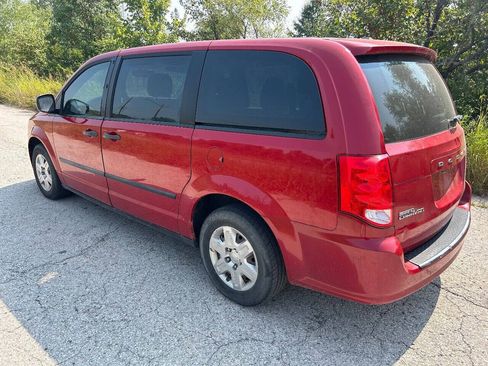 Used 2013 Dodge Grand Caravan American Value Package w/ UConnect Hands-Free Group FWD image 5