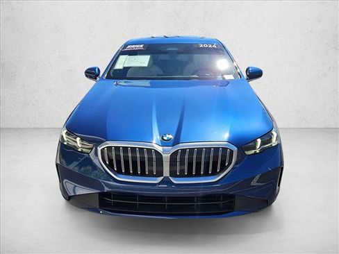 Certified 2024 BMW 530i w/ Convenience Package RWD image 2