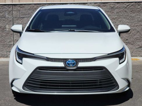 Used 2023 Toyota Corolla LE w/ Carpet Mat Package (TMS) AWD/4WD image 3