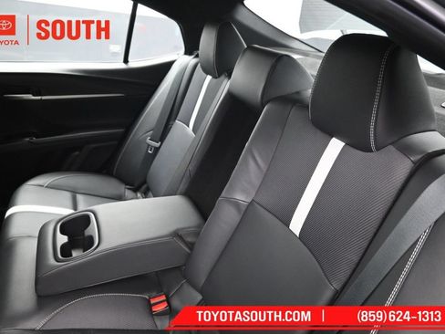Used 2025 Toyota Camry SE FWD image 25