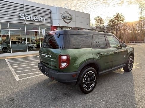 Used 2024 Ford Bronco Sport Outer Banks image 3