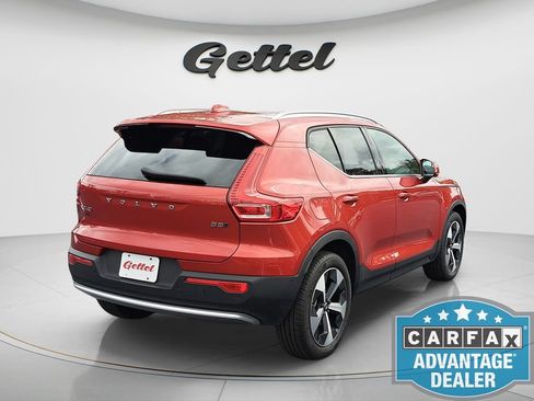 Used 2023 Volvo XC40 B5 Plus w/ Driver Assist Package AWD/4WD image 4