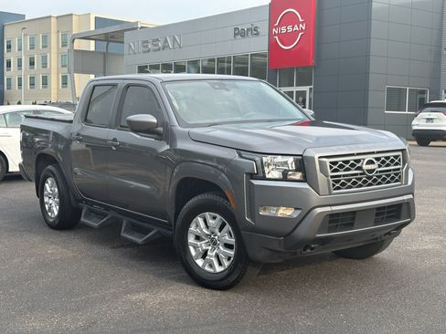 Used 2022 Nissan Frontier SV AWD/4WD image 1