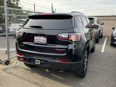 Used 2022 Jeep Compass Trailhawk w/ Trailhawk Elite Group image 5