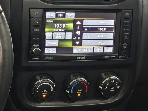 Used 2016 Jeep Patriot High Altitude AWD/4WD image 6