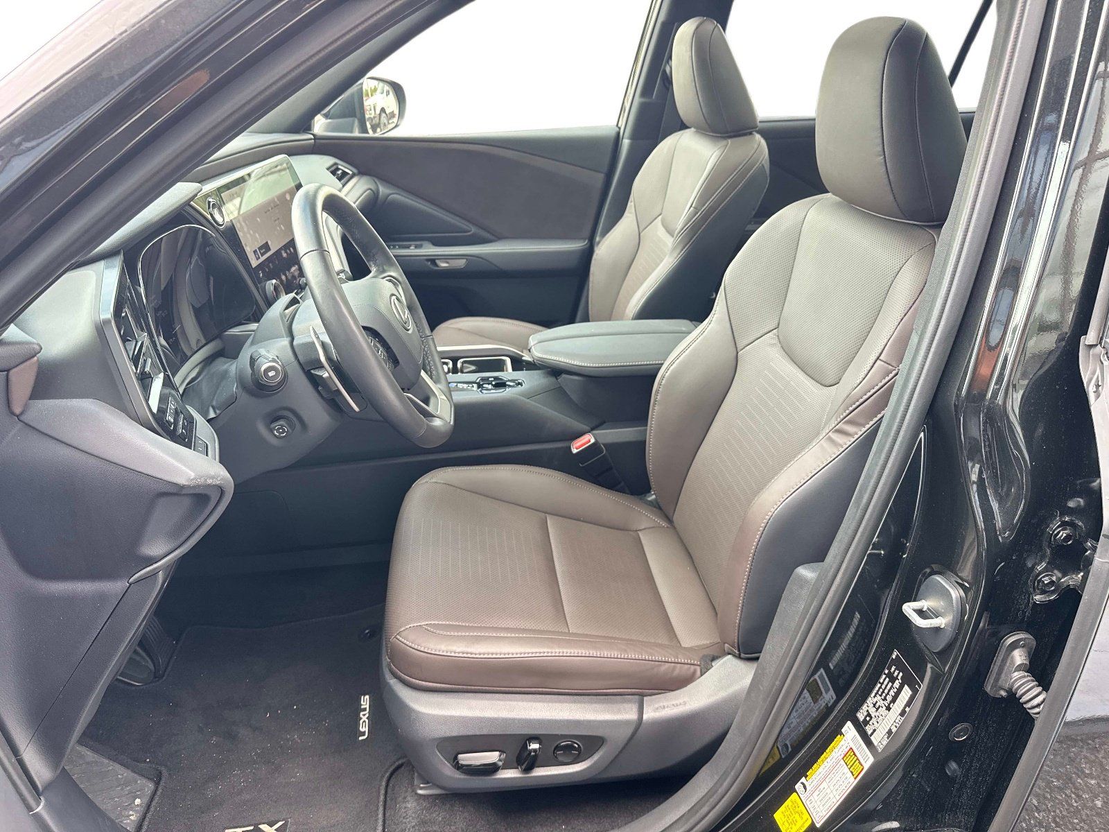 Certified 2026 Lexus TX 350 FWD w/ Technology Package image 23