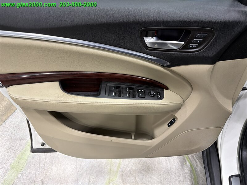 Used 2015 Acura MDX w/ Technology Package AWD/4WD image 25