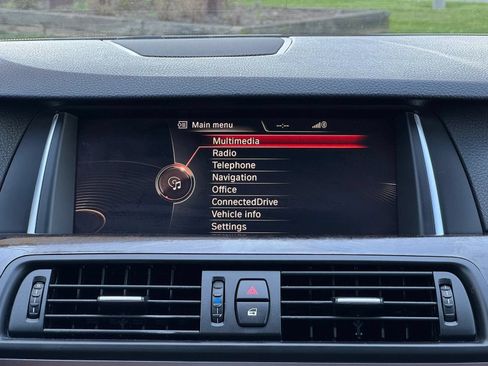 Used 2016 BMW 528i xDrive Sedan AWD/4WD image 25