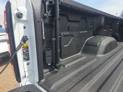 Used 2025 GMC Sierra 3500 Denali w/ Denali Reserve Package AWD/4WD image 48