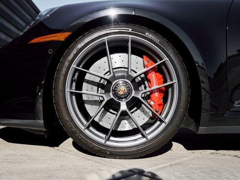 Used 2026 Porsche 911 Carrera GTS w/ Premium Package image 3