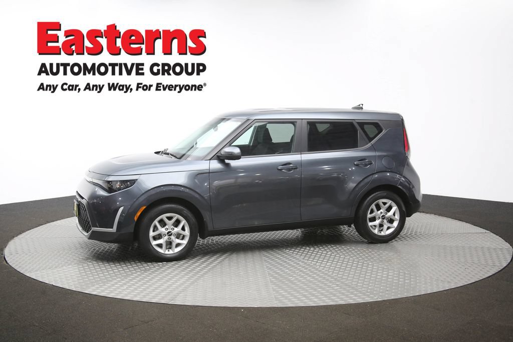 Used 2023 Kia Soul LX w/ LX Technology Package FWD image 57