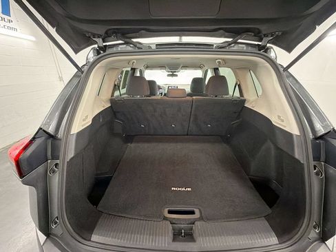 Used 2023 Nissan Rogue SV AWD/4WD image 24