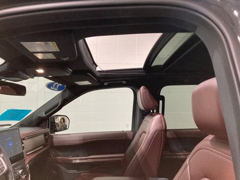 Used 2022 Ford Expedition Max Limited image 29