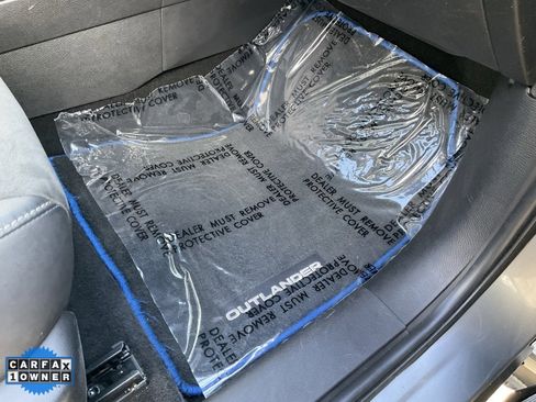 Used 2023 Mitsubishi Outlander SE image 76