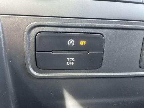 Used 2021 Ford EcoSport Titanium FWD image 35