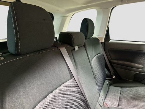 Used 2018 Subaru Forester 2.5i Premium w/ All-Weather Package AWD/4WD image 26