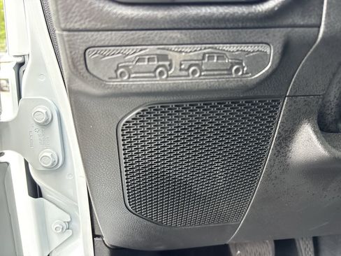 Used 2024 Jeep Wrangler Sport image 18