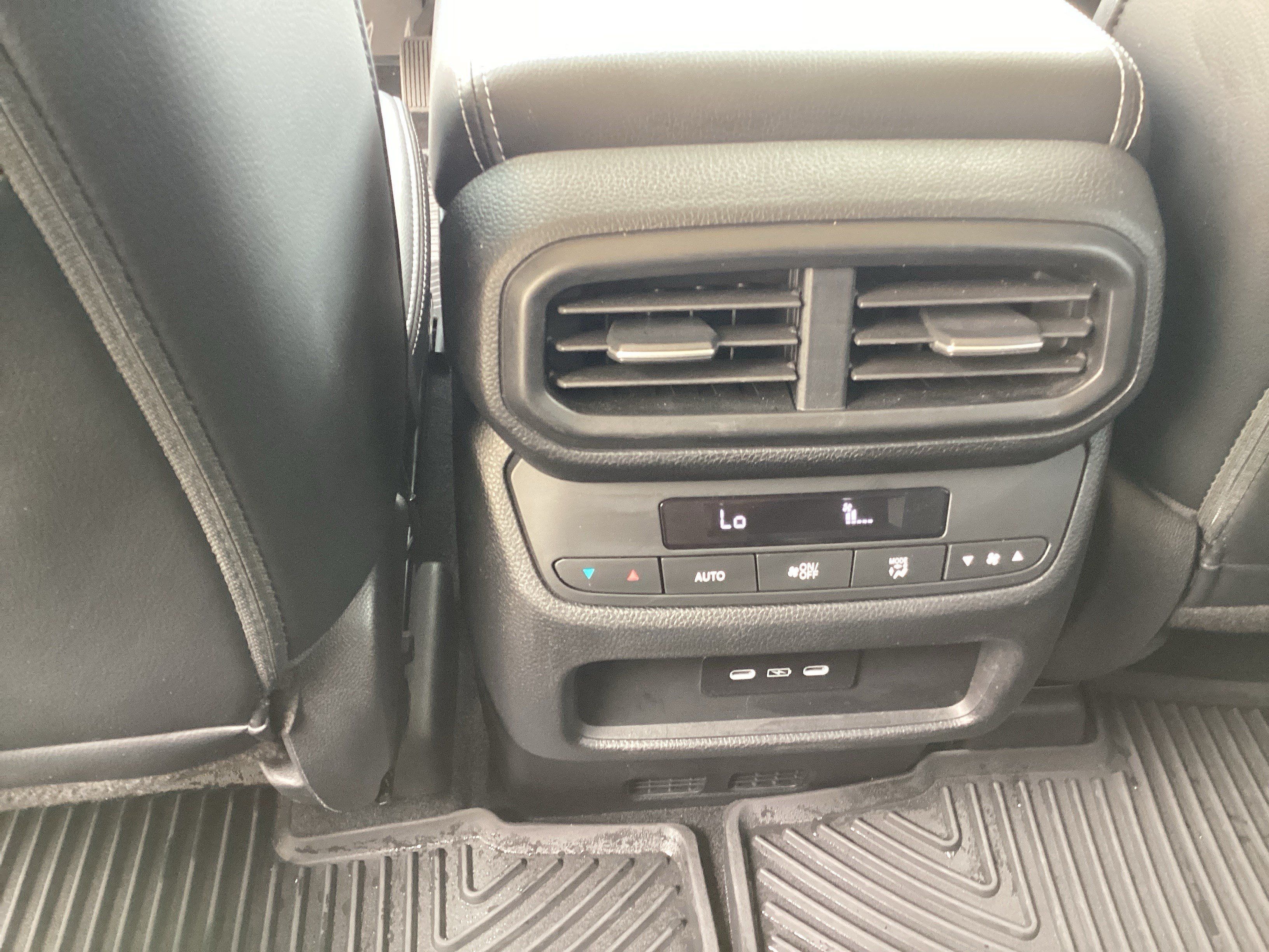 Used 2025 Honda Pilot EX-L image 31