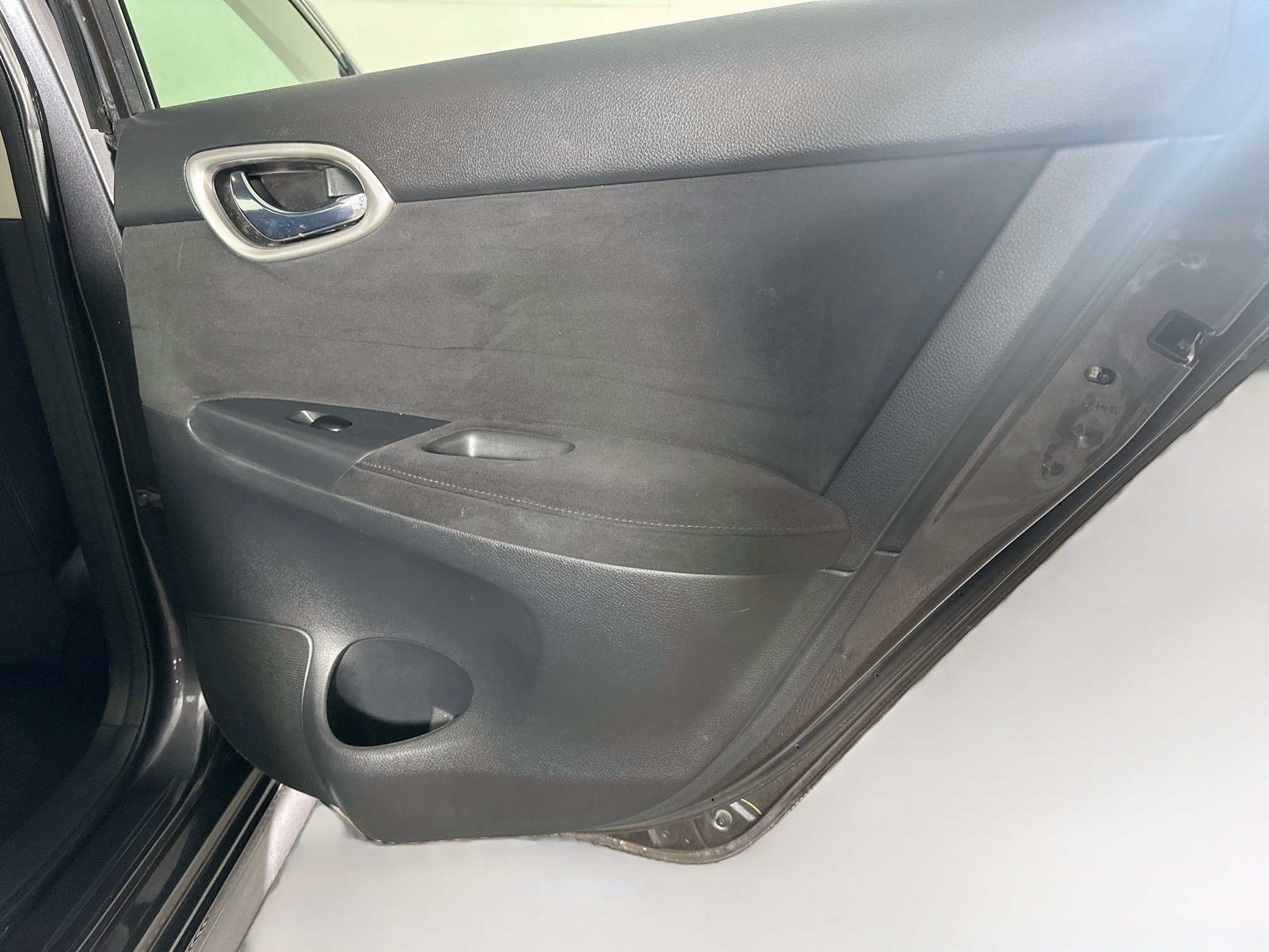 Used 2015 Nissan Sentra SR w/ Protection Package FWD image 28
