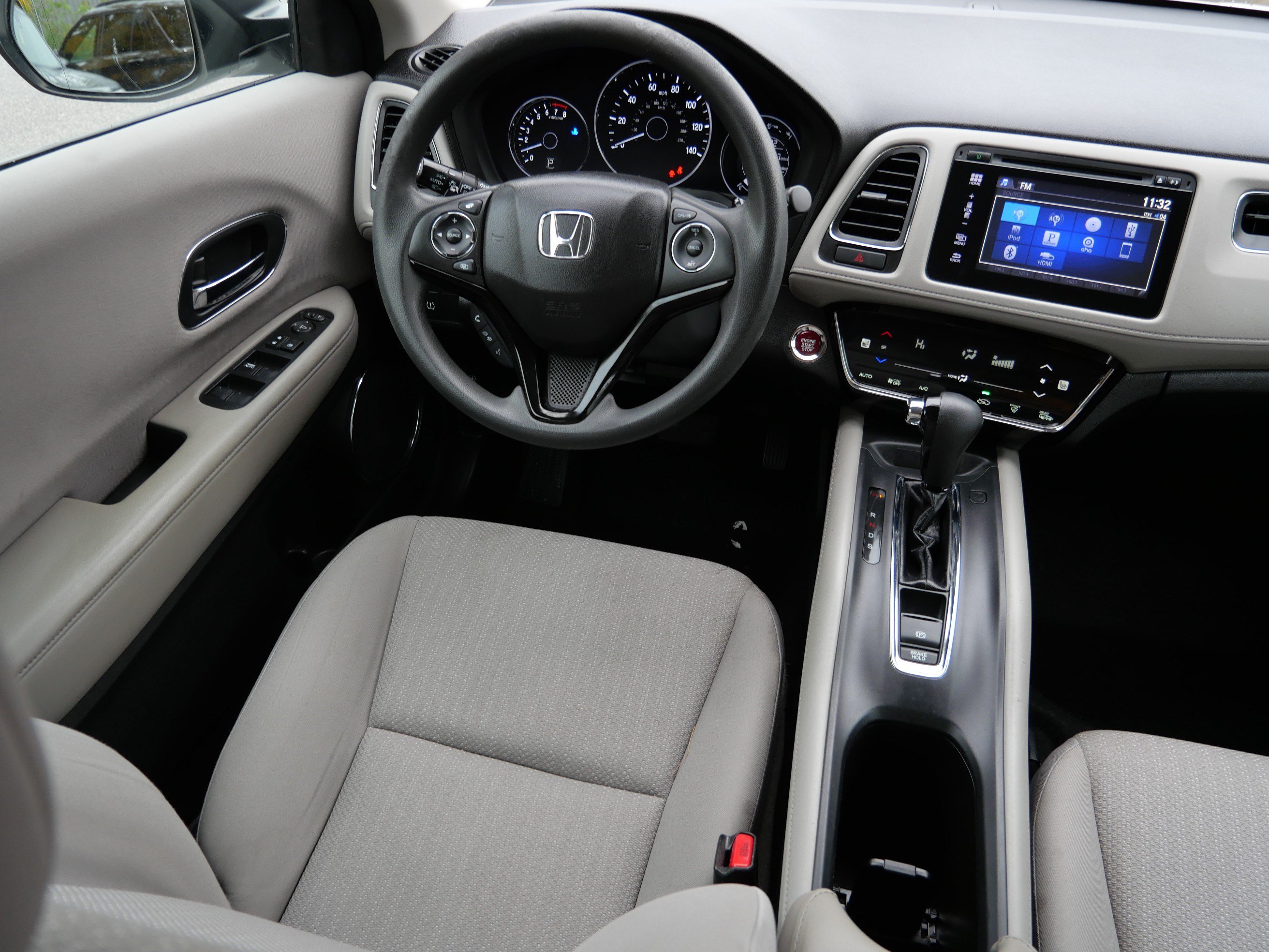 Used 2016 Honda HR-V EX image 9