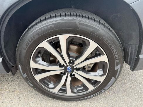 Used 2019 Subaru Forester Limited AWD/4WD image 39