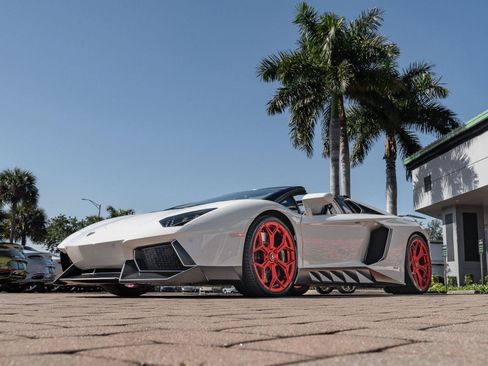 Used 2016 Lamborghini Aventador LP 700-4 AWD/4WD image 17