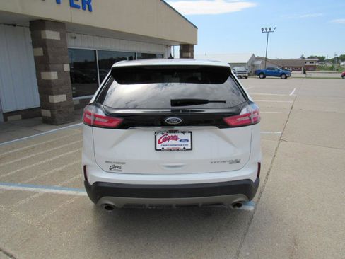 Used 2020 Ford Edge Titanium w/ Equipment Group 301A AWD/4WD image 6