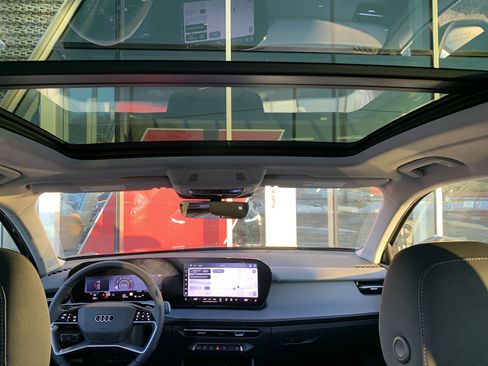 New 2026 Audi Q3 quattro 2.0T image 15