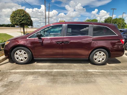 Used 2013 Honda Odyssey LX image 6