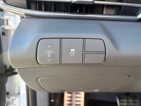 New 2025 Hyundai Elantra Sport image 3