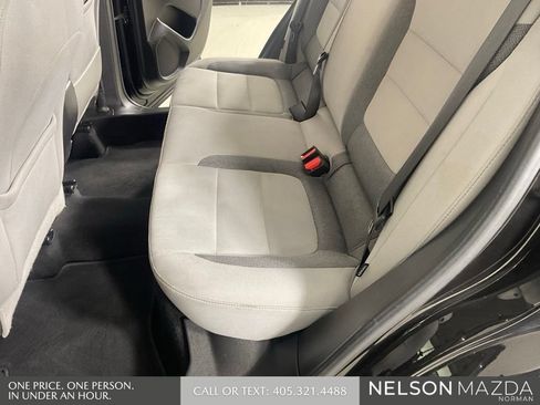 Used 2021 Chevrolet TrailBlazer LT AWD/4WD image 26
