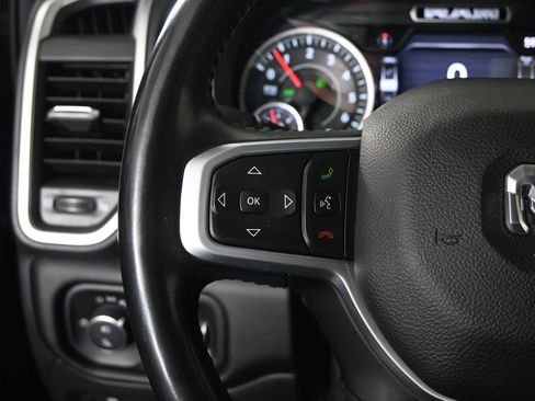 Used 2021 RAM 1500 Big Horn AWD/4WD image 36