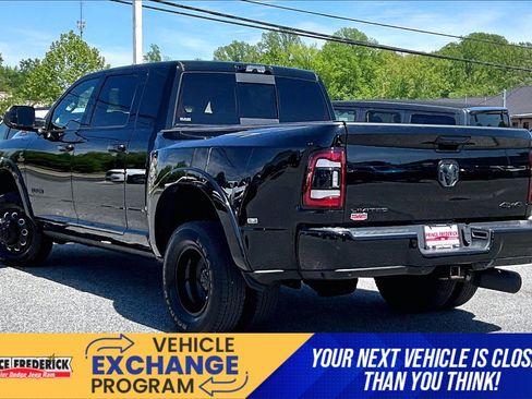 Used 2021 RAM 3500 Limited AWD/4WD image 9