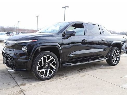 New 2024 Chevrolet Silverado EV RST image 2