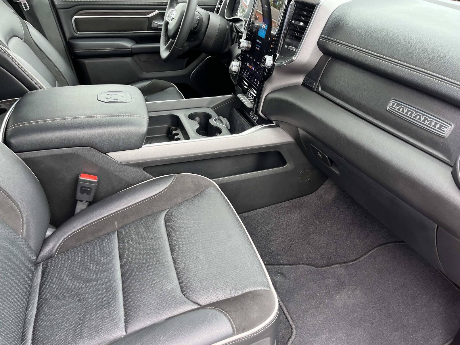 Used 2026 RAM 1500 Laramie AWD/4WD image 22