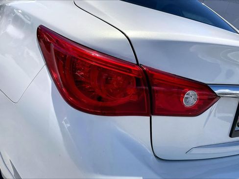 Used 2014 INFINITI Q50 Premium w/ Technology Package RWD image 32