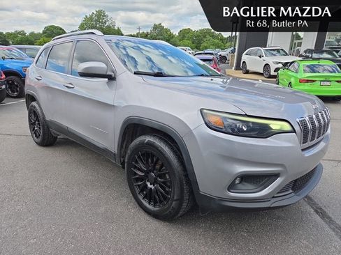 Used 2019 Jeep Cherokee Latitude Plus AWD/4WD image 1
