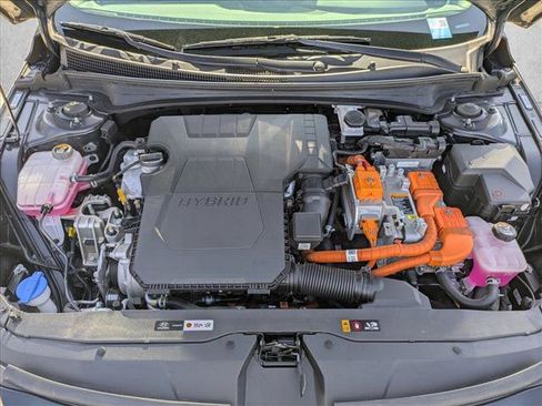 Used 2023 Hyundai Elantra Limited FWD image 23