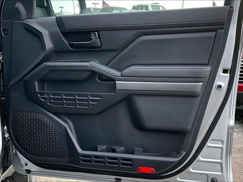 Used 2025 Toyota Tacoma SR5 image 23