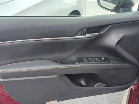 Used 2020 Toyota Camry XLE w/ Driver Assist Package image 10