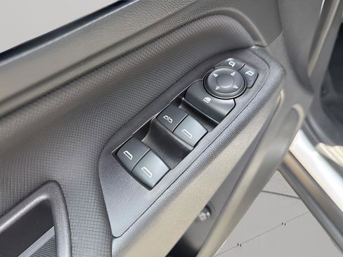 Used 2022 Chevrolet Equinox RS AWD/4WD image 19